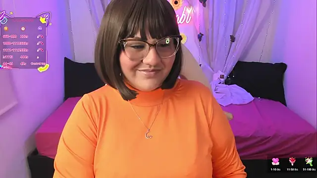 sweetbambi23 online show from May 7, 5:55 am