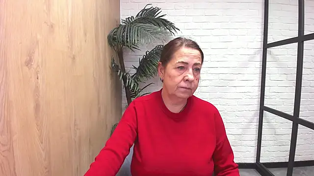 LindaPassionate online show from April 2, 5:05 am