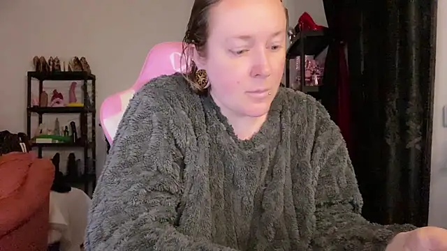 kisicaxx online show from March 12, 3:53 am