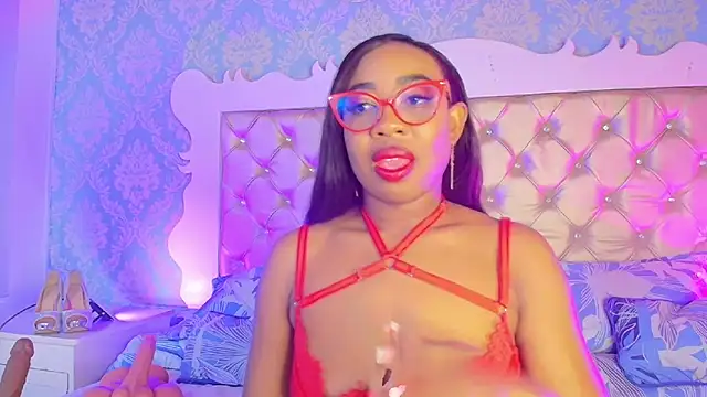 CaseyMoon online show from March 27, 12:39 pm