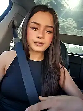 SophiaXJohn online show from June 1, 9:27 pm