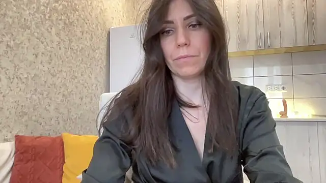 HotyWinter online show from April 5, 9:19 am