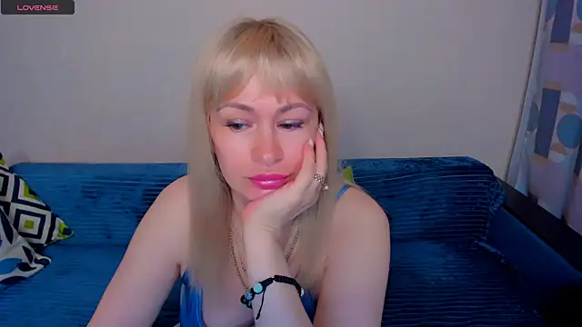 EllenMoore online show from July 5, 4:30 am