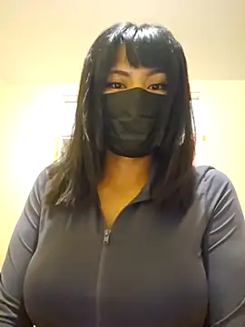 Latin summer online show from April 10, 10:05 pm