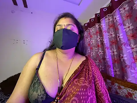 Love 4Sex online show from March 25, 5:22 am