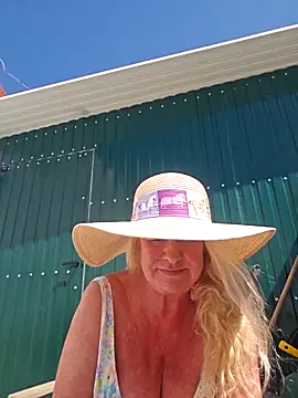 THESensualhorny online show from April 24, 2:09 pm