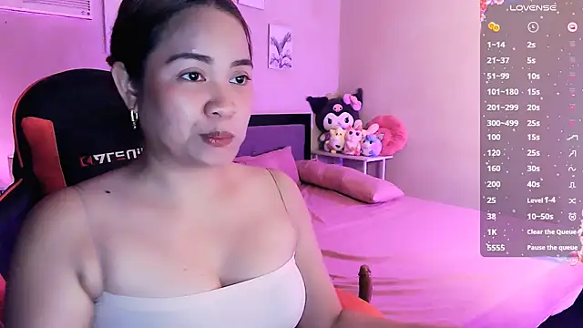 yenyen  online show from April 14, 3:06 am