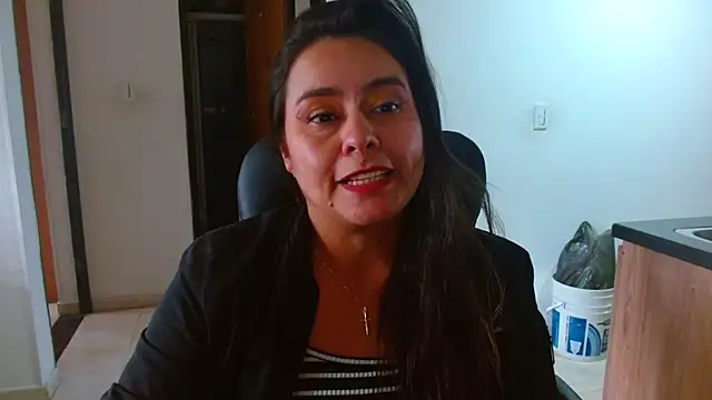 Ixchel Anaid online show from May 8, 2:31 pm