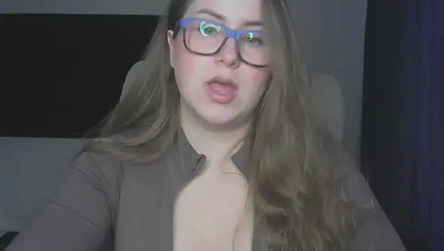 SeasonalSomeone online show from March 18, 10:09 am