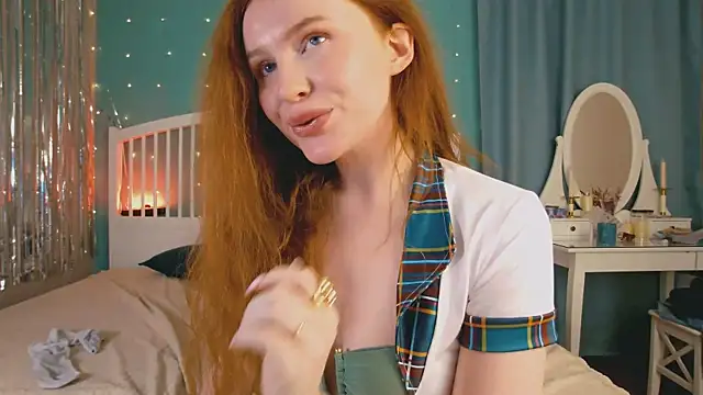 GingerArin online show from April 29, 5:30 pm