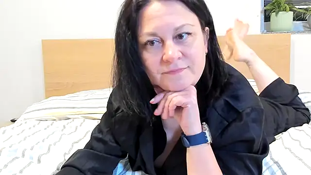 BritttanyBrix online show from May 29, 6:50 pm