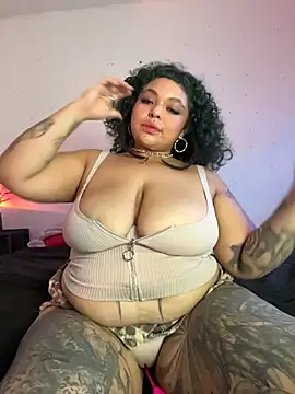 PrincessLauren420 online show from April 12, 10:56 pm