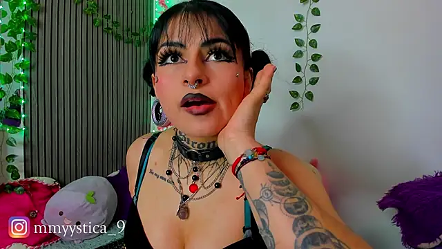 Rainnbow  online show from March 27, 8:26 am