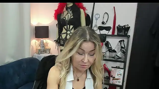 crystaLUX online show from March 17, 6:17 am