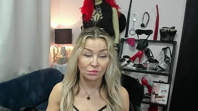 crystaLUX online show from April 17, 4:36 am