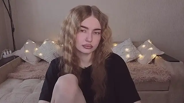 ViolettaLopez online show from March 21, 1:38 pm