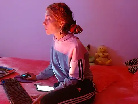 ReginaKor online show from September 21, 1:37 am