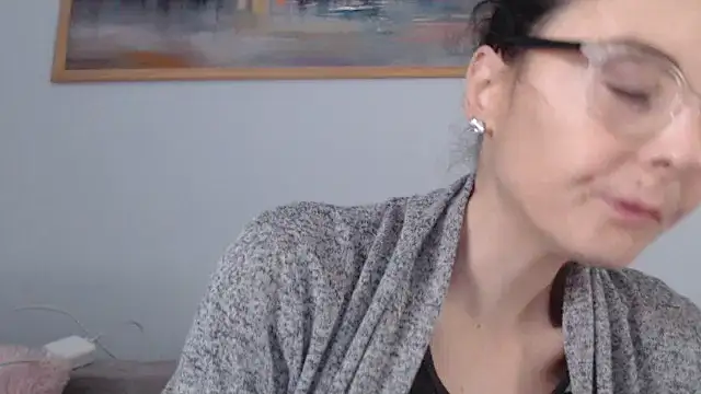 cleophee online show from April 16, 5:52 am