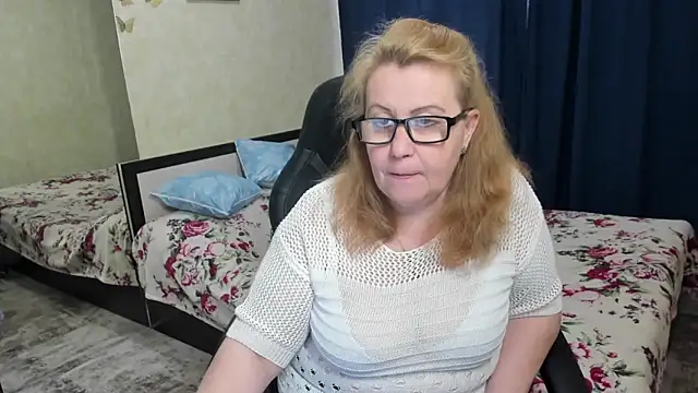 Frau Marta online show from March 24, 1:05 pm