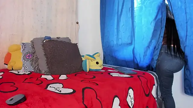 BlowMommy  online show from March 17, 2:21 pm