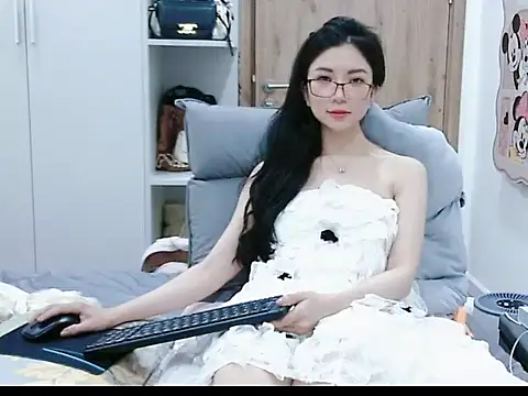 Cute Ruby01 online show from January 18, 12:23 pm