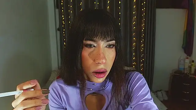 Kenisha Sweet online show from March 18, 12:04 am