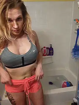 MaddisonX online show from May 14, 7:03 am