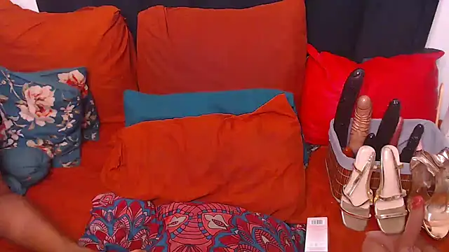 sexybootylicious online show from March 25, 1:25 pm