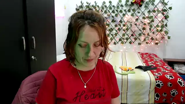 kittykalor09 online show from March 29, 1:37 am