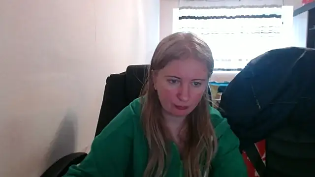 PeterAndJen online show from March 25, 9:23 am