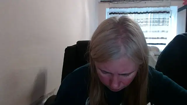 PeterAndJen online show from April 30, 5:51 pm