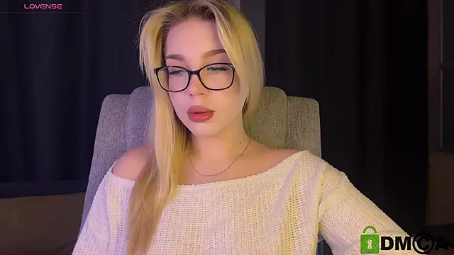 ariashaa online show from March 5, 3:52 pm