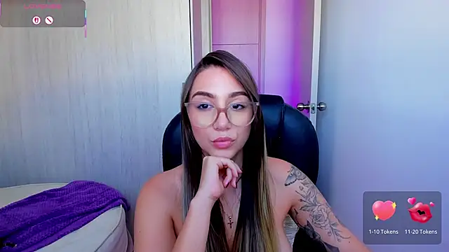 StacyConner online show from March 13, 10:00 pm