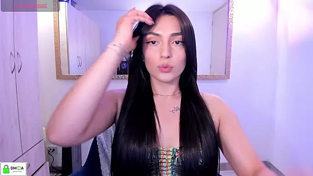 EricaVanderhill online show from April 5, 9:03 pm