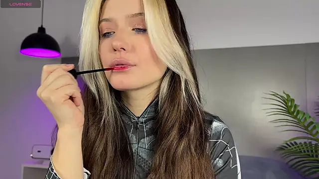  blowjob queen online show from July 16, 9:08 pm