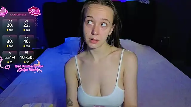 SexyCocobutt online show from April 10, 1:39 pm