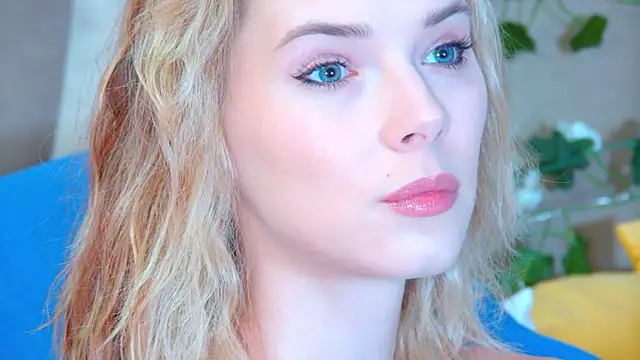 GentleRossi online show from April 16, 9:36 pm