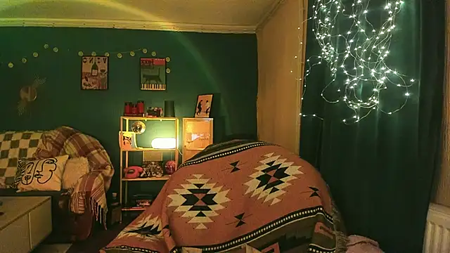 ClancyMorissey online show from April 5, 6:29 pm