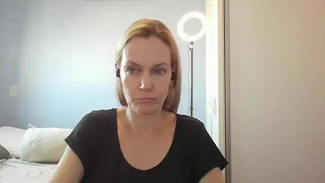 Annylove1 online show from March 30, 10:48 am