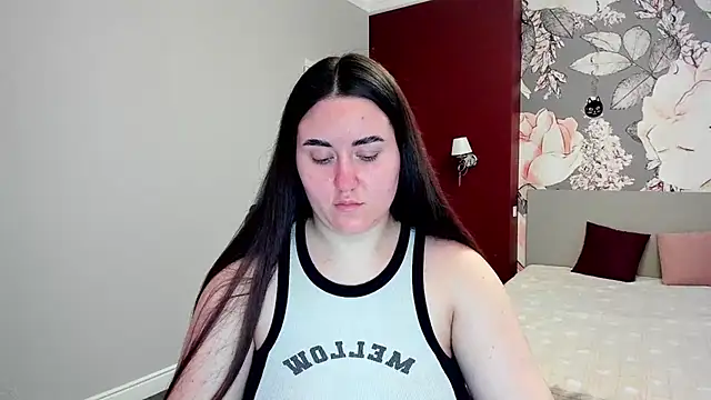 Roxie Bradley online show from March 5, 7:26 am