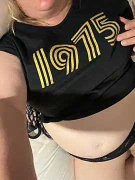 SimplySexiSugar online show from July 7, 10:45 pm
