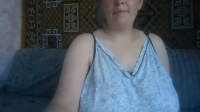 Diana Britt online show from July 2, 3:23 am