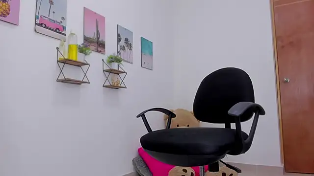 Emma lean online show from January 18, 7:10 pm