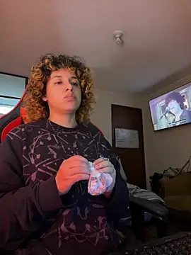 EmmaMelissa0521 online show from April 15, 10:43 pm