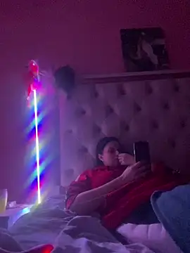 Flossy Vettie online show from November 30, 8:24 pm