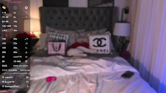 ZyraGoddes online show from July 22, 3:18 am