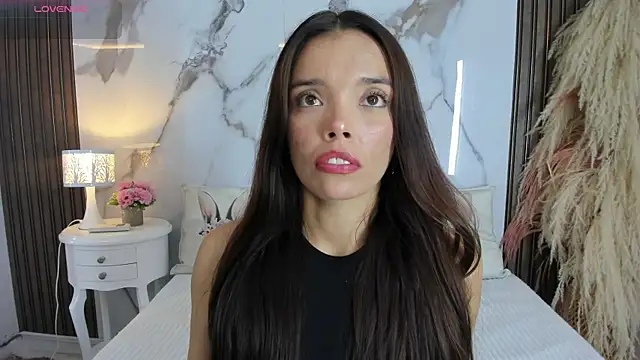 hannahill69 online show from March 4, 4:41 am