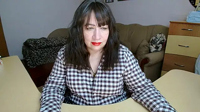 Lucretia Goldi  online show from April 1, 10:40 pm