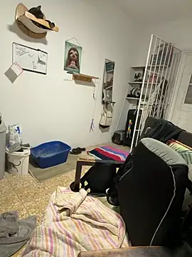 poppergirl69 online show from April 11, 3:01 am