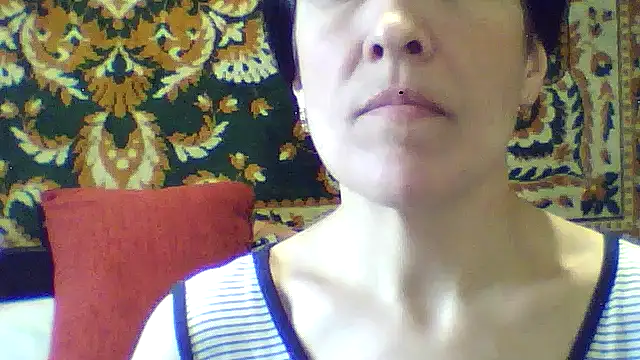 SunnyAmorre online show from February 13, 8:49 am